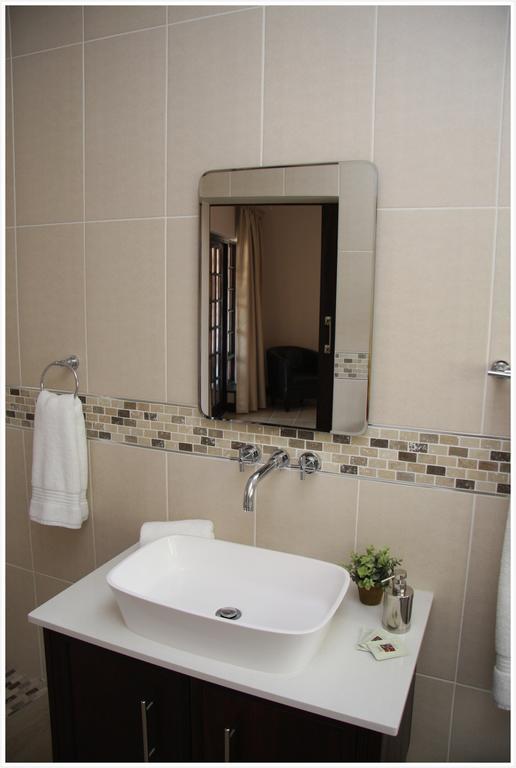 Be At Home Guesthouse Klerksdorp Pokoj fotografie