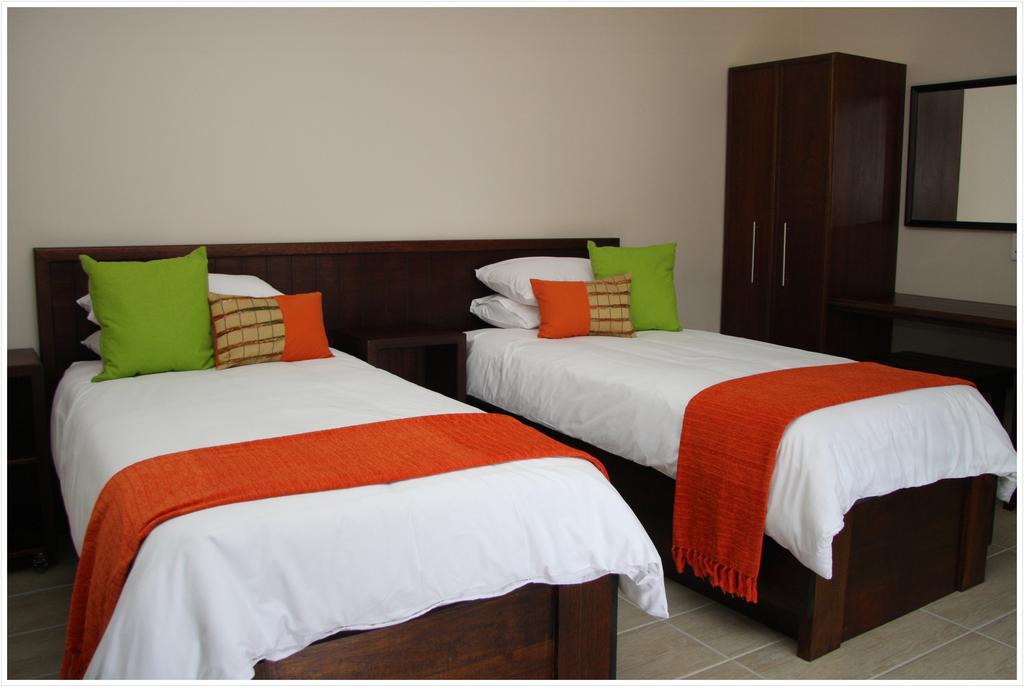 Be At Home Guesthouse Klerksdorp Pokoj fotografie